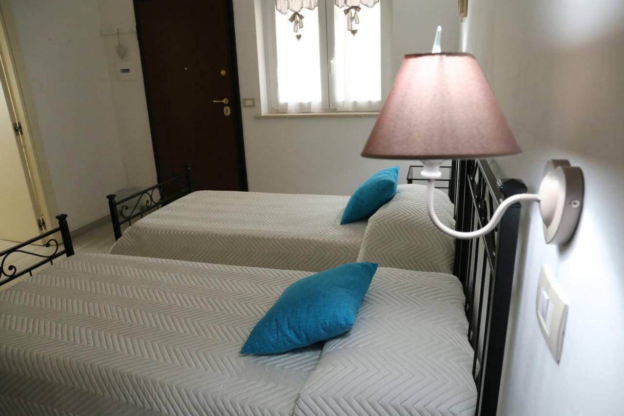 Mabell Guest House Civitavecchia Exterior photo