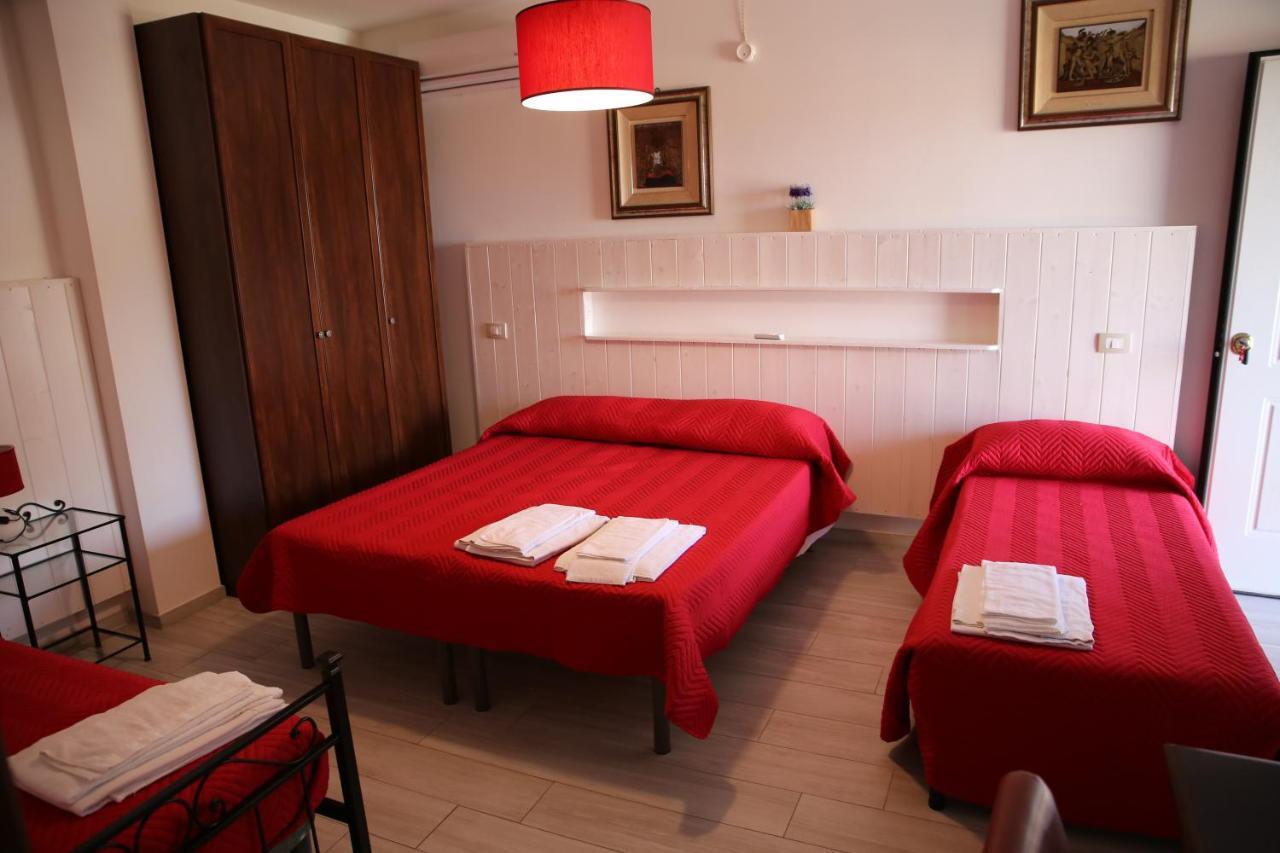 Mabell Guest House Civitavecchia Exterior photo